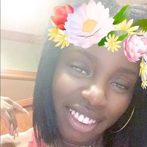 Meet your Posher, Courtney